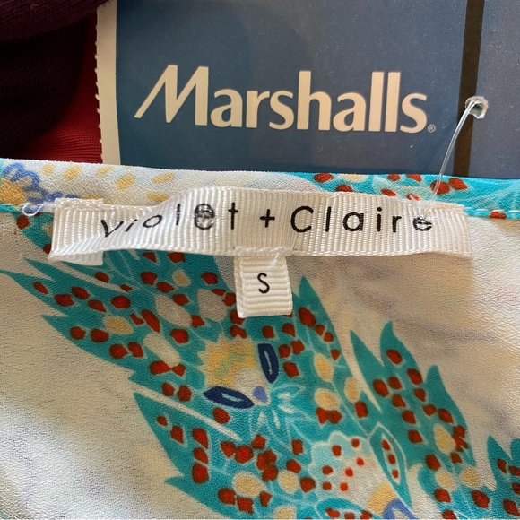 NWT Paisley,  silky handkerchief tank top.  Violet and Claire size small. - Picture 7 of 7